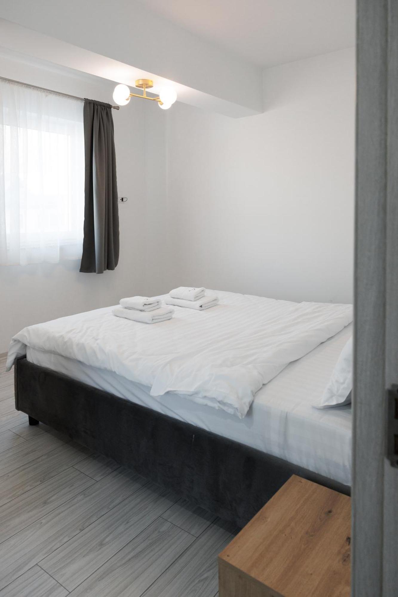 Cozy Aparthotel K Suceava Exterior photo