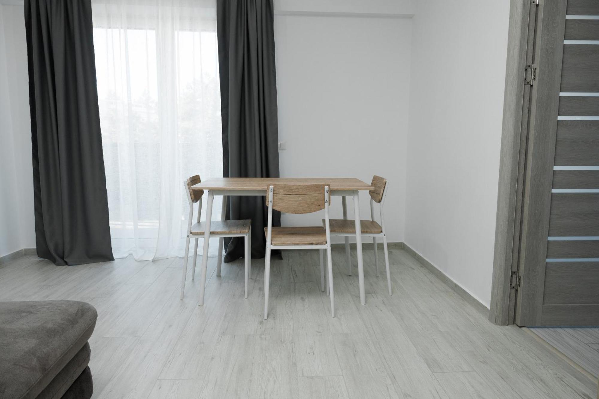 Cozy Aparthotel K Suceava Exterior photo